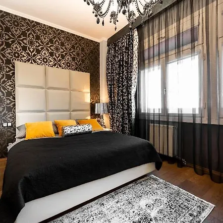Premium Apt Kosice Center 3 Room 150M2 Hlavna Ulica Exterior photo